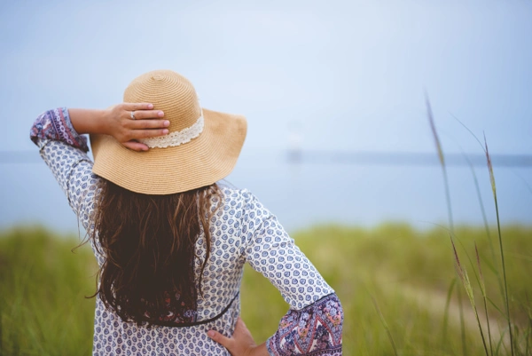 women looking out into the sea